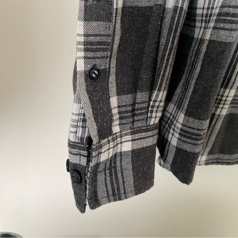 Weatherproof Vintage Flannel Button Up - Picture 7 of 7